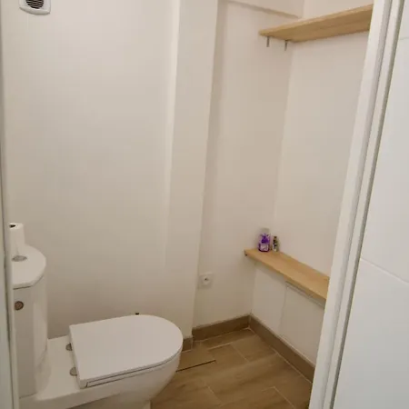 Caprice - Up To 12 Guests - Walk To And Center *